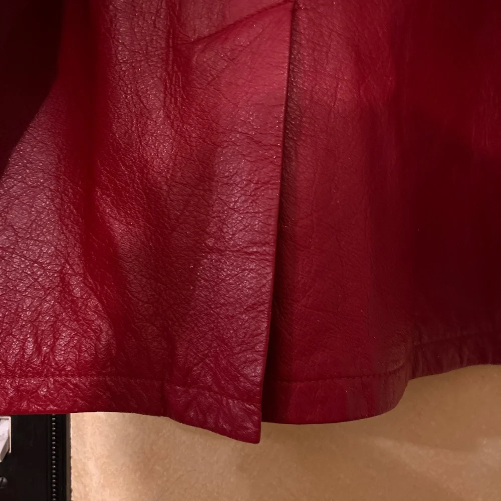 CBO New  York  Red w/ Gold Flakes Pencil Skirt - Picture 7 of 8